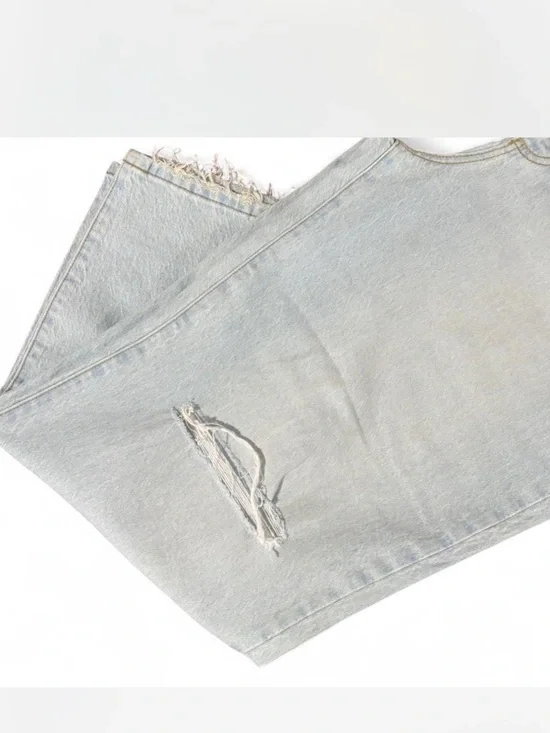 Universal Thread Light Blue Straight Leg Button-Fly Jeans - Picture 3 of 3